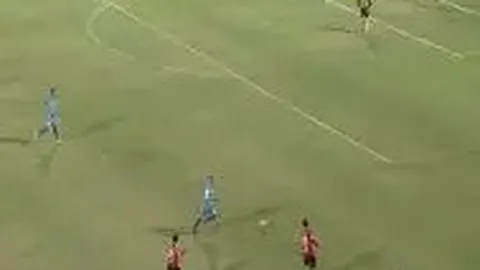 郑钦文轻装上阵，开启全新赛季央视新闻客户端征程